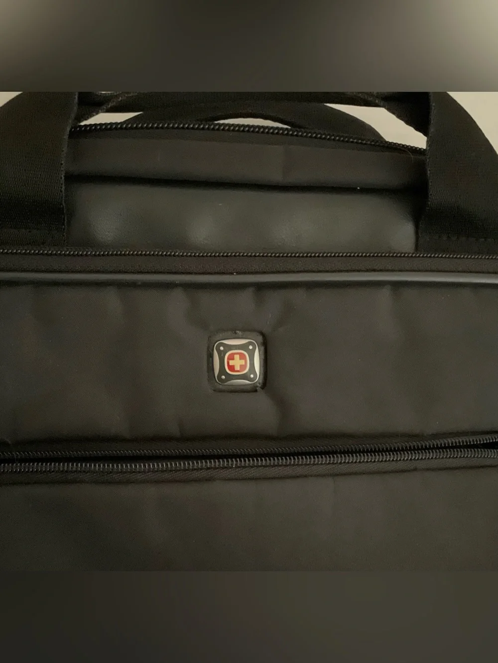 Wenger Swiss Tech Black Padded Laptop Messenger Bag 15x12